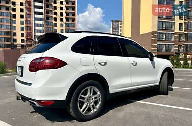 Внедорожник / Кроссовер Porsche Cayenne 2013 в 