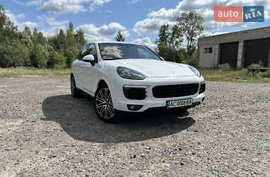 Porsche Cayenne 2016