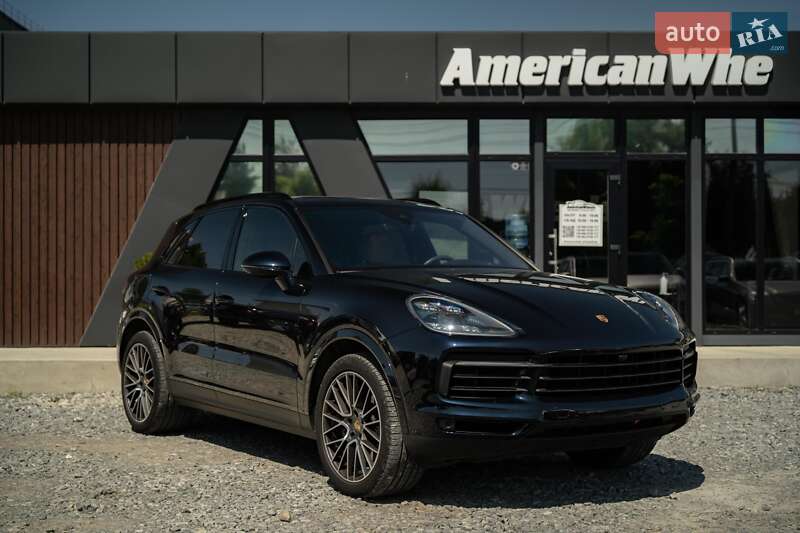 Внедорожник / Кроссовер Porsche Cayenne 2019 в Черновцах
