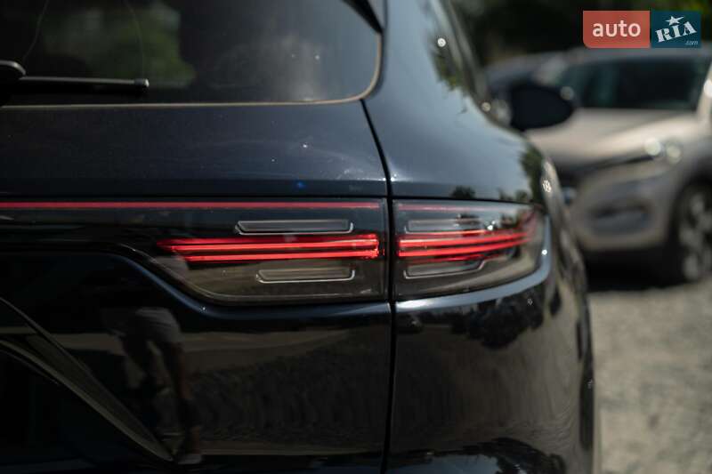 Внедорожник / Кроссовер Porsche Cayenne 2019 в Черновцах
