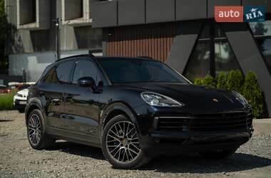 Внедорожник / Кроссовер Porsche Cayenne 2019 в 