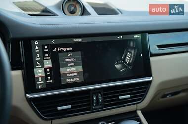 Внедорожник / Кроссовер Porsche Cayenne 2019 в 