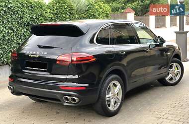 Позашляховик / Кросовер Porsche Cayenne 2015 в Одесі