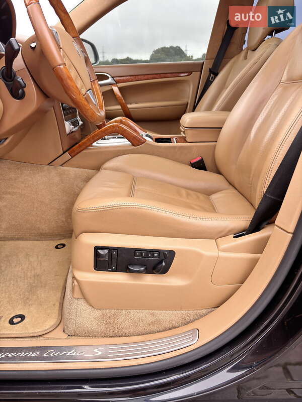 Внедорожник / Кроссовер Porsche Cayenne 2006 в Житомире