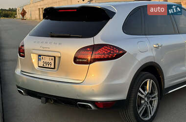 Внедорожник / Кроссовер Porsche Cayenne 2013 в 