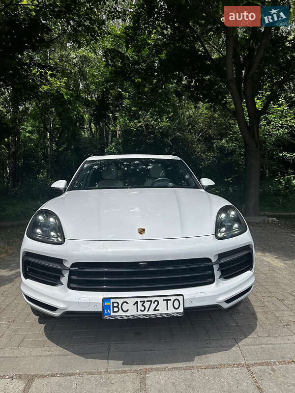 Позашляховик / Кросовер Porsche Cayenne 2019 в Львові