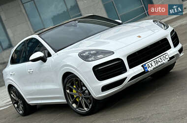 Внедорожник / Кроссовер Porsche Cayenne 2019 в 
