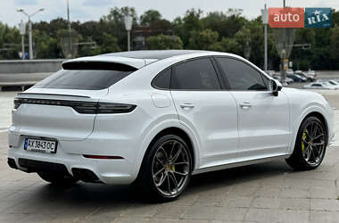 Внедорожник / Кроссовер Porsche Cayenne 2019 в 