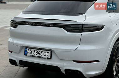Внедорожник / Кроссовер Porsche Cayenne 2019 в 