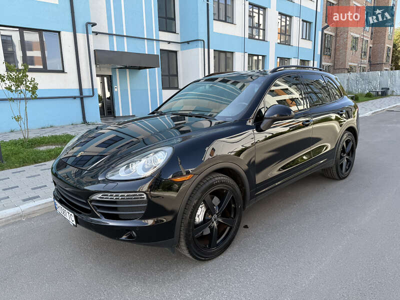 Позашляховик / Кросовер Porsche Cayenne 2011 в Рівному
