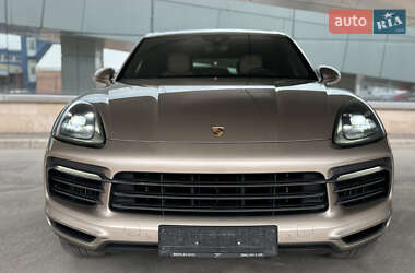 Позашляховик / Кросовер Porsche Cayenne 2018 в 