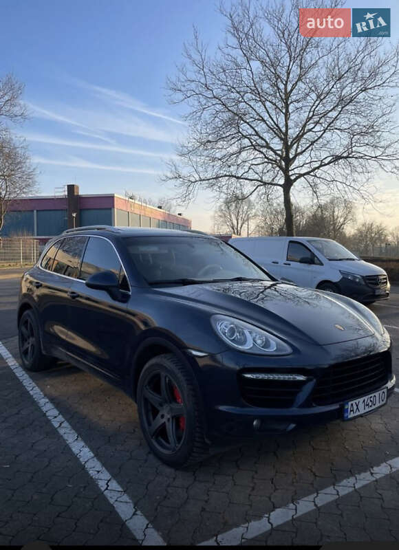 Внедорожник / Кроссовер Porsche Cayenne 2010 в Трускавце