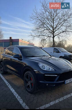 Внедорожник / Кроссовер Porsche Cayenne 2010 в 