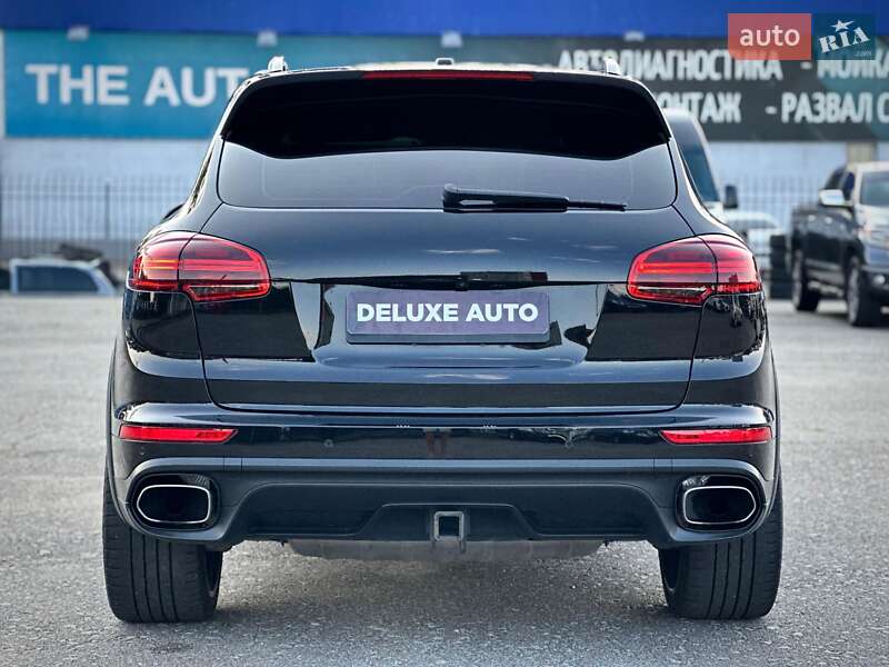 Позашляховик / Кросовер Porsche Cayenne 2017 в Києві