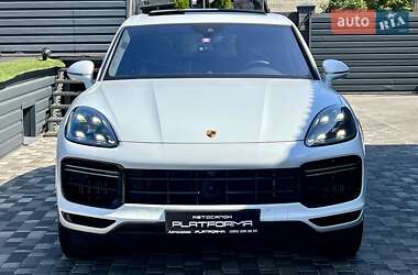 Внедорожник / Кроссовер Porsche Cayenne 2018 в 