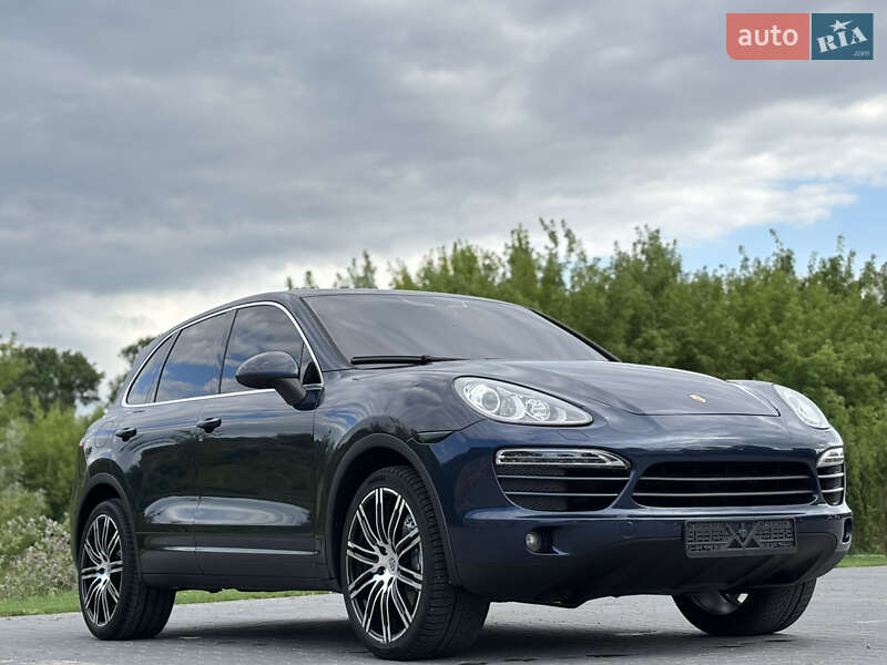Внедорожник / Кроссовер Porsche Cayenne 2012 в Тернополе