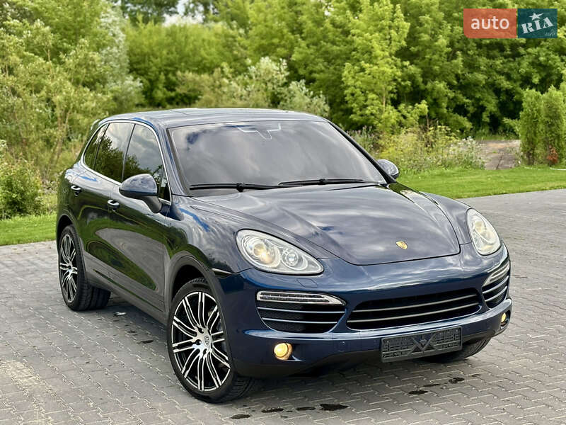 Внедорожник / Кроссовер Porsche Cayenne 2012 в Тернополе