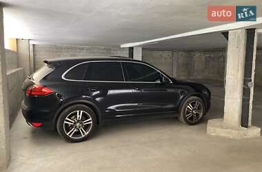 Внедорожник / Кроссовер Porsche Cayenne 2010 в Львове