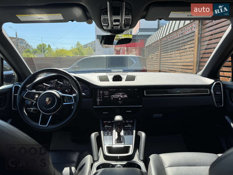 Позашляховик / Кросовер Porsche Cayenne 2018 в Одесі