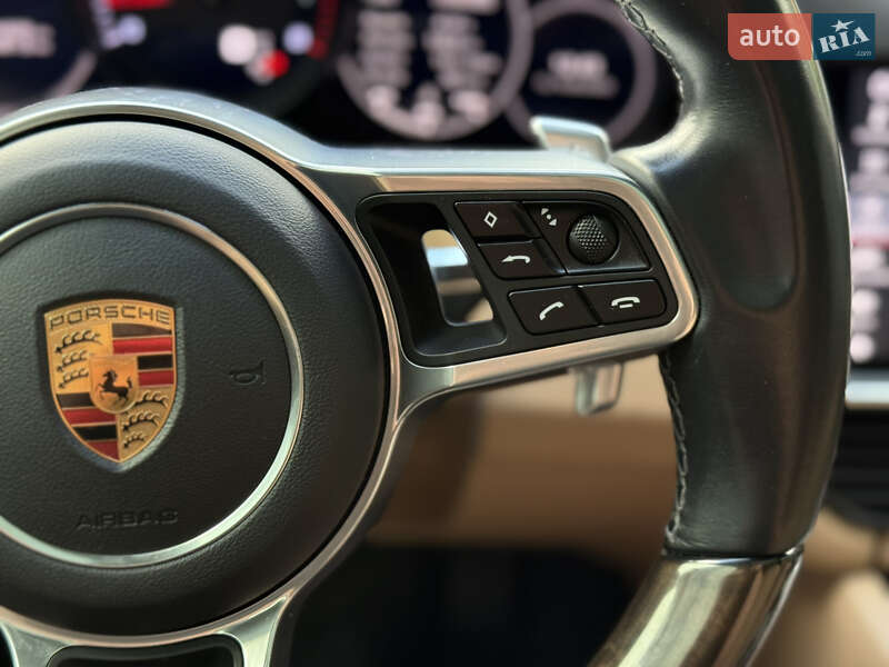 Внедорожник / Кроссовер Porsche Cayenne 2018 в Киеве