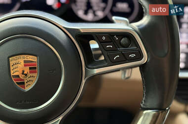 Позашляховик / Кросовер Porsche Cayenne 2018 в 