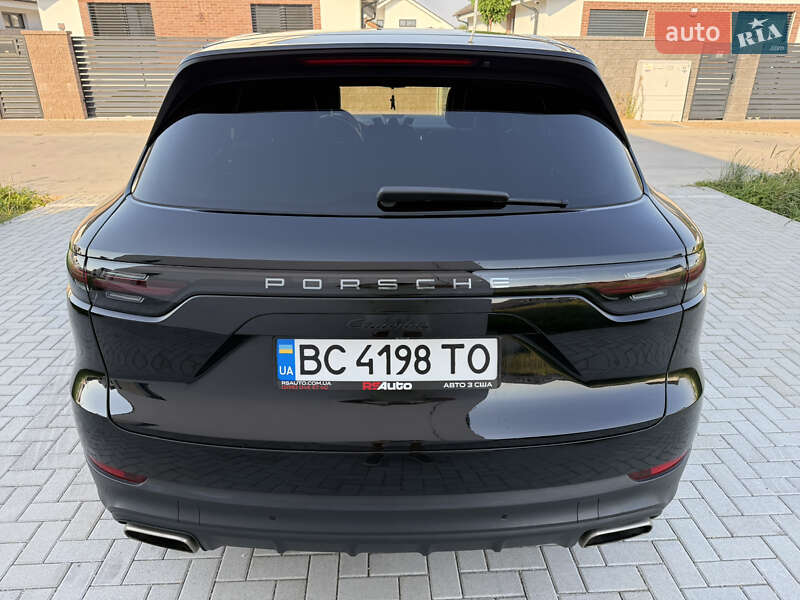 Позашляховик / Кросовер Porsche Cayenne 2019 в Львові