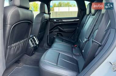Позашляховик / Кросовер Porsche Cayenne 2014 в 