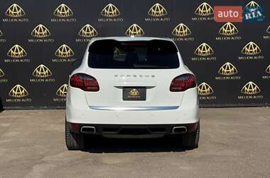 Позашляховик / Кросовер Porsche Cayenne 2014 в 