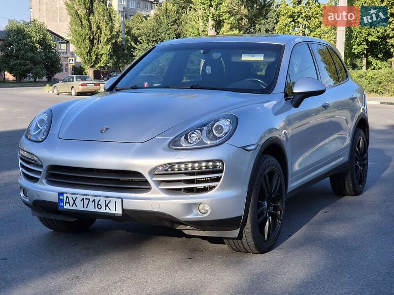Внедорожник / Кроссовер Porsche Cayenne 2013 в Харькове