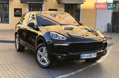 Позашляховик / Кросовер Porsche Cayenne 2015 в Одесі