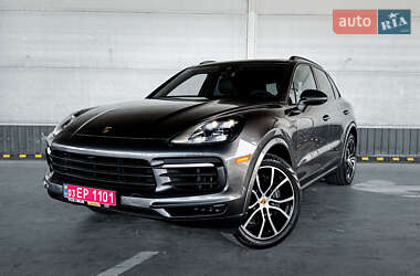 Porsche Cayenne 2021