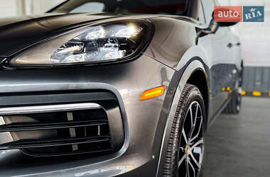 Внедорожник / Кроссовер Porsche Cayenne 2021 в 