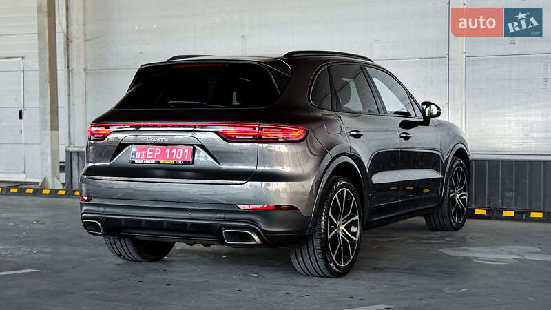Внедорожник / Кроссовер Porsche Cayenne 2021 в Ровно