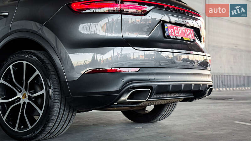 Внедорожник / Кроссовер Porsche Cayenne 2021 в Ровно
