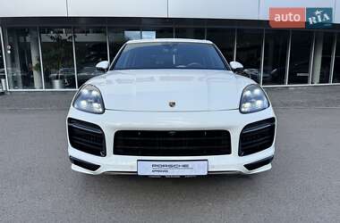 Внедорожник / Кроссовер Porsche Cayenne 2021 в 
