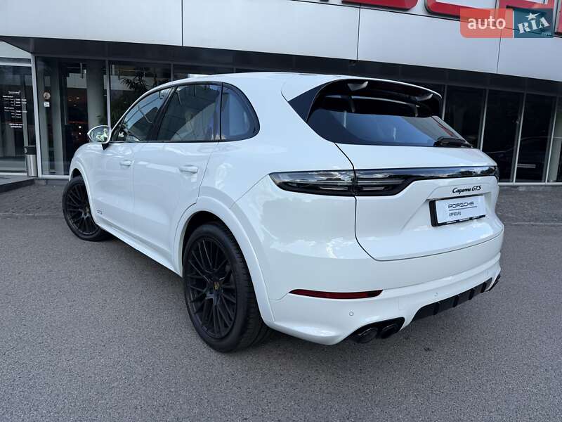 Внедорожник / Кроссовер Porsche Cayenne 2021 в Днепре