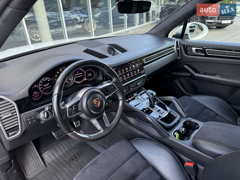 Внедорожник / Кроссовер Porsche Cayenne 2021 в Днепре