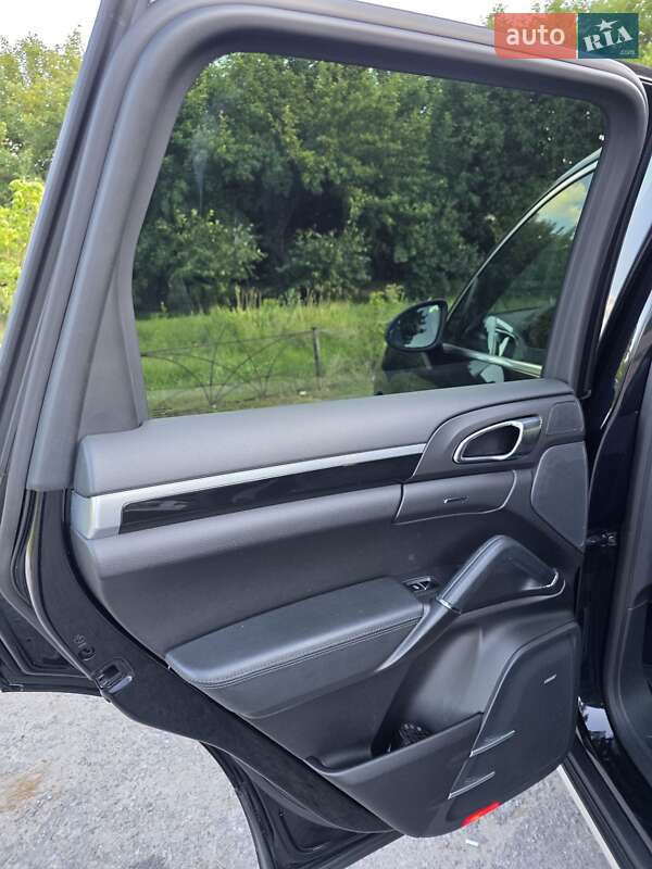 Позашляховик / Кросовер Porsche Cayenne 2013 в Києві фото 16 Позашляховик / Кросовер Porsche Cayenne 2013 в Києві