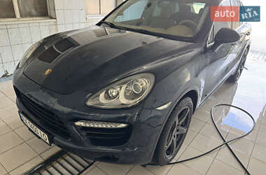 Внедорожник / Кроссовер Porsche Cayenne 2010 в 