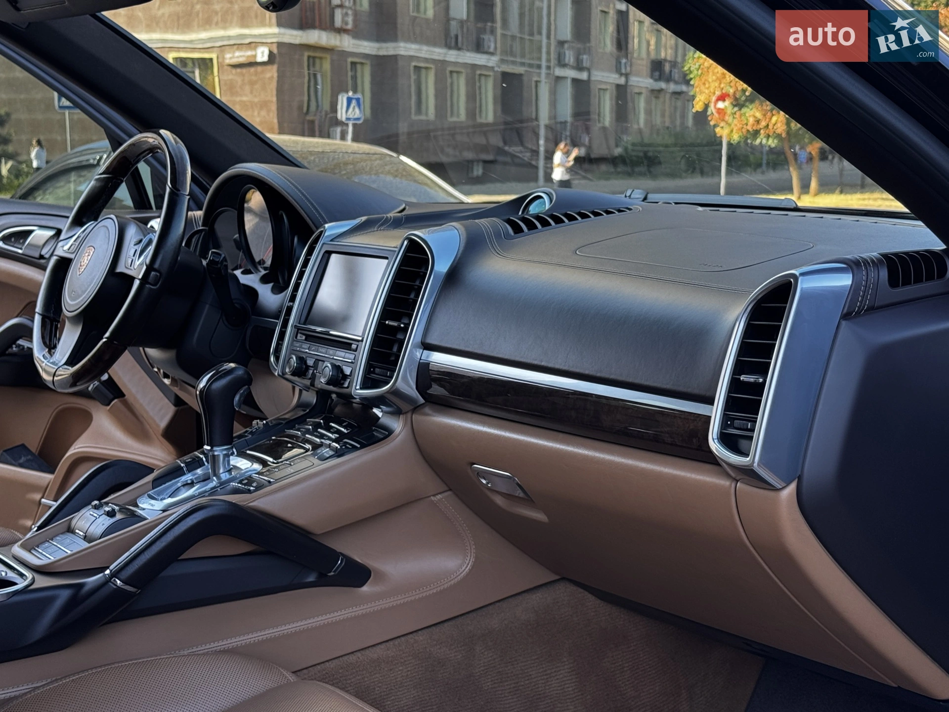 2012 Porsche Cayenne - мініатюра 37