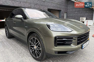 Внедорожник / Кроссовер Porsche Cayenne 2023 в 