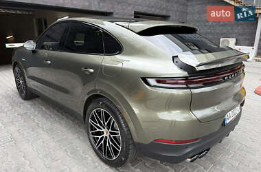 Внедорожник / Кроссовер Porsche Cayenne 2023 в 