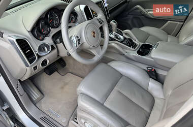 Внедорожник / Кроссовер Porsche Cayenne 2013 в 