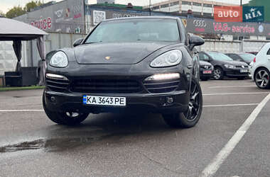 Внедорожник / Кроссовер Porsche Cayenne 2012 в 