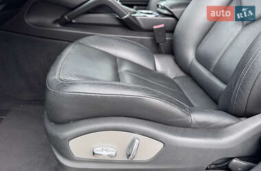 Внедорожник / Кроссовер Porsche Cayenne 2012 в 