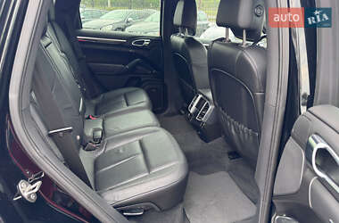 Внедорожник / Кроссовер Porsche Cayenne 2012 в 