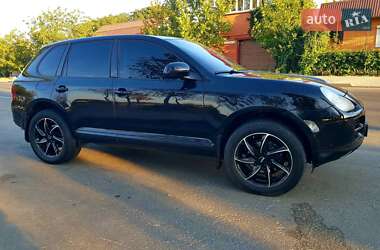 Внедорожник / Кроссовер Porsche Cayenne 2004 в 