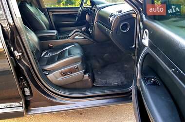 Внедорожник / Кроссовер Porsche Cayenne 2004 в 