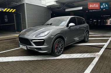 Внедорожник / Кроссовер Porsche Cayenne 2012 в 