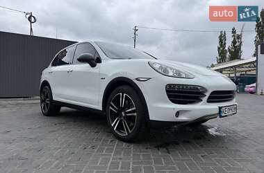 Позашляховик / Кросовер Porsche Cayenne 2012 в 